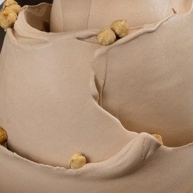 PASTA NOCCIOLA SCURA | Toschi | Confezione: scatola da 6 kg. - 2 lattine da 3 kg.; Tipo di prodotto: paste grasse | Pasta pura d