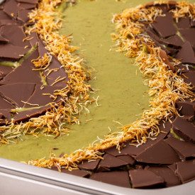 VARIEGATO CHOCO KADAYIF PISTACCHIO - DUBAI CHOCOLATE 5 KG - LEAGEL | Leagel |  | Variegato Choco Kadayif Pistacchio è un variega