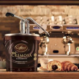 DARK CREMOSA CAFFAREL - SPREADABLE CREAM 5 KG | Caffarel | Certifications: gluten free; Pack: bucket of 5 kg. | Creamy dark choc