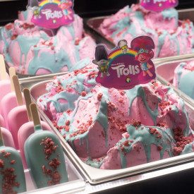 STICKAWAY TROLLS 1,2 KG. - COPERTURA STECCHI GELATO LEAGEL | Leagel | Confezione: barattolo da 1,2 kg.; Tipo di prodotto: copert