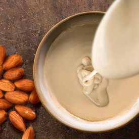 MORETTINA CHIARA ALMONDS AND HAZELNUTS 6 KG CREAM SPREAD - PERNIGOTTI | Pernigotti | Certifications: gluten free, palm oil free;