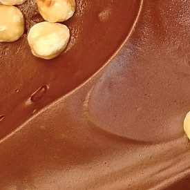 Acquista PASTA TARTUFONE | Elenka | secchiello da 3 kg. | Pasta a base di nocciole mandorle e cacao.