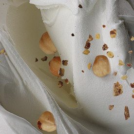 WHITE DICS PASTE - WHITE CHOCOLATE HAZELNUT | Elenka | Pack: buckets of 2,5 kg.; Product family: flavoring pastes | White kiss g