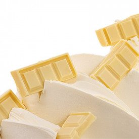 Nutman | Buy online EXTRA WHITE CHOCOLATE READY BASE | box of 9.6 kg. - 6 bags of 1.6 kg. | Ready base with a fine white chocola