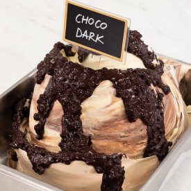 CHOCO DARK RIPPLE CREAM | Leagel | bucket of 5 kg. | Chocolate shortbread-flavoured cream, with gluten-free cocoa shortbread gra