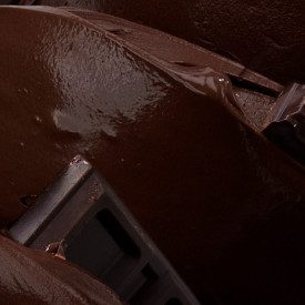 BLACK PRALINE PASTE (COCOA HAZELNUT) FOR ICE CREAM 4 KG. - BIGATTON A391NP | Pack: bucket of 4 kg.; Product family: flavoring pa