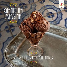 GIANDUIA MESSINA PASTE ELENKA | Elenka | Pack: bucket of 3 kg.; Product family: nut pastes | Gianduia paste, with an intense, pe