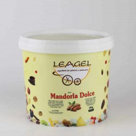 SWEET ALMOND PASTE | Leagel | bottle of 3,5 kg. | Almond gelato paste. Certifications: gluten free; Pack: bottle of 3,5 kg.; Pro